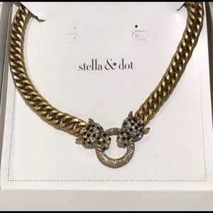 Stella & Dot Roar Pendant - Chain Necklace